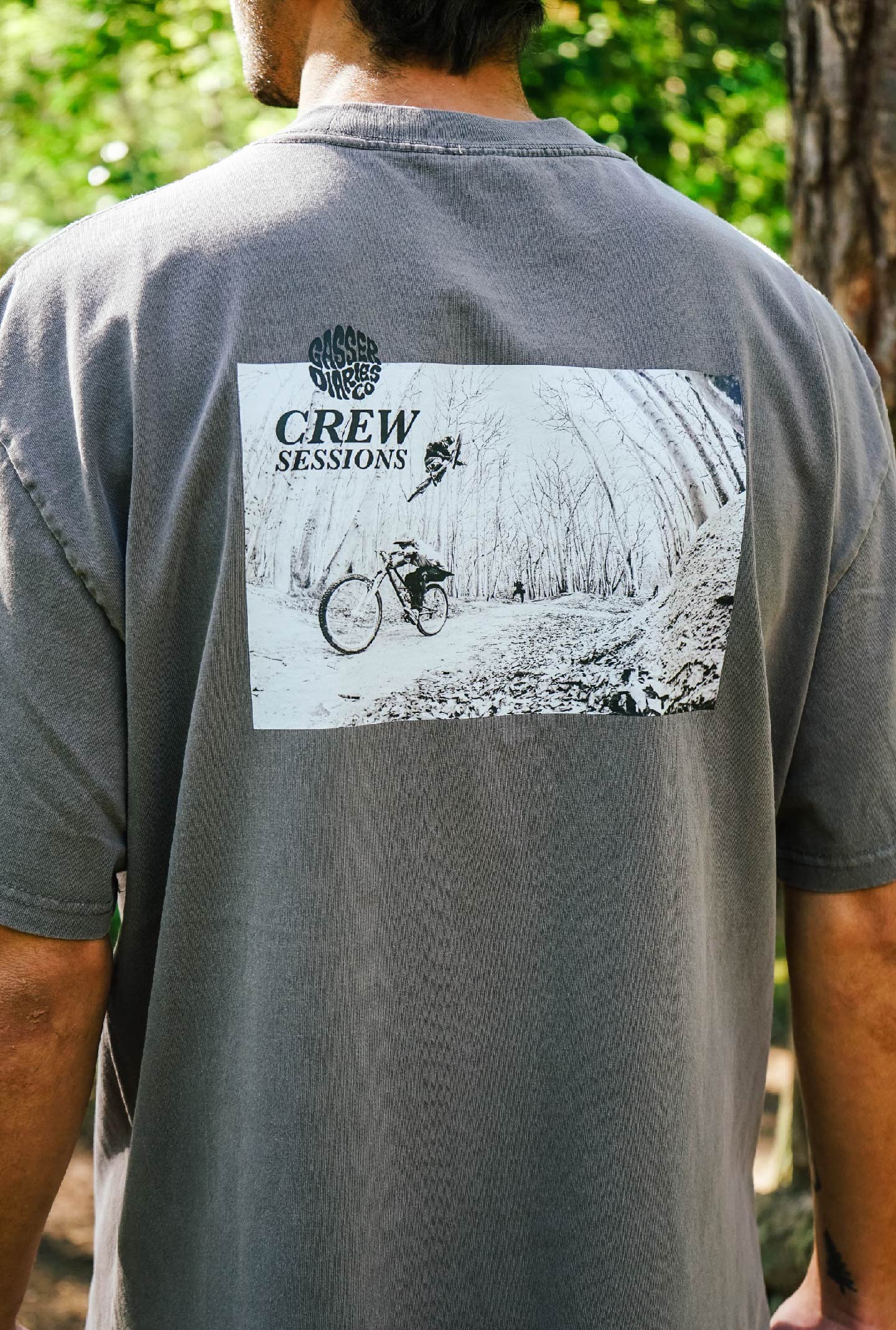 'CREW SESSIONS' Faded Box Tee - Grey