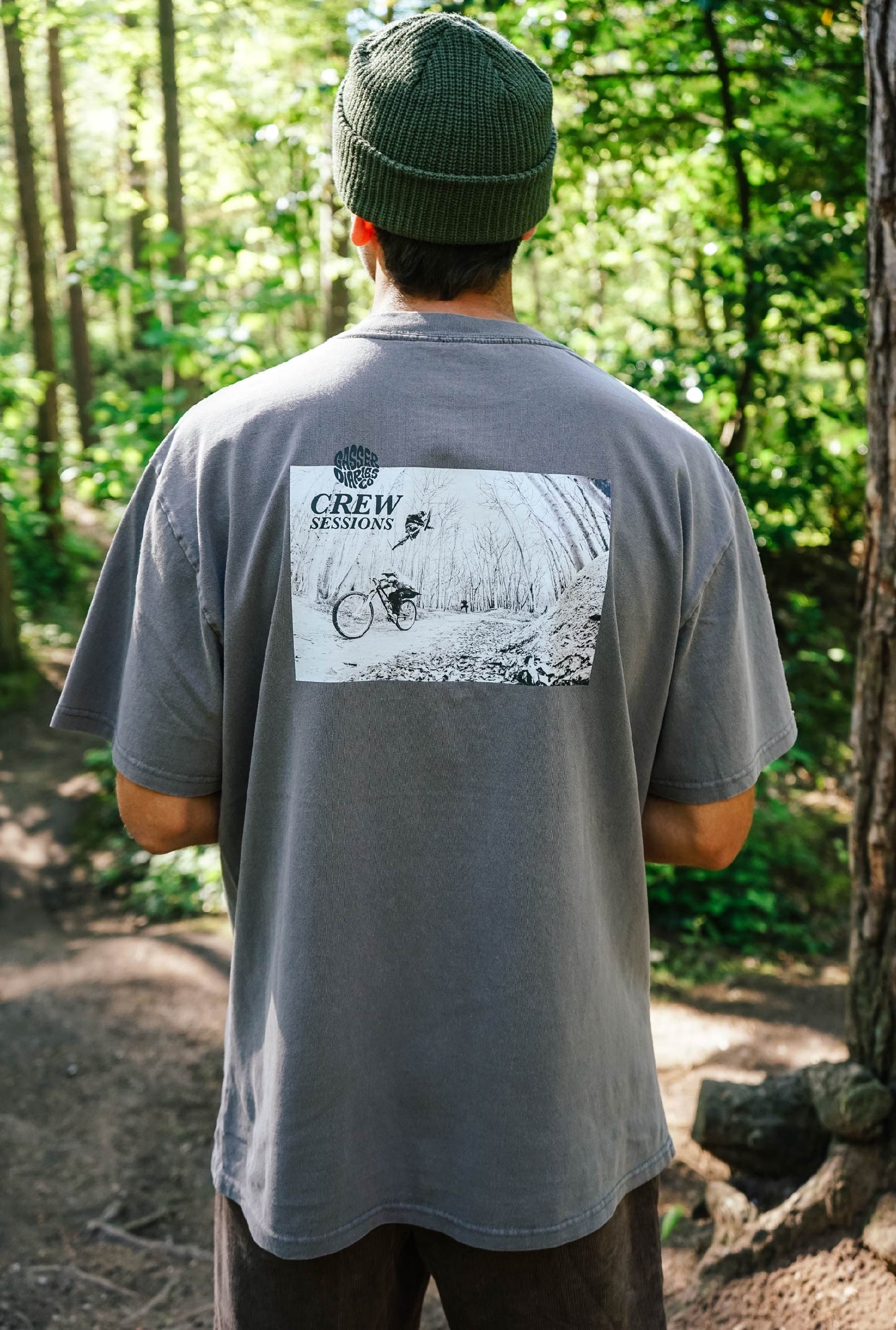 'CREW SESSIONS' Faded Box Tee - Grey